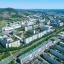 Die Plattenbausiedlung Lobeda-Ost mit dem Universitätsklinikum Jena im Hintergrund.